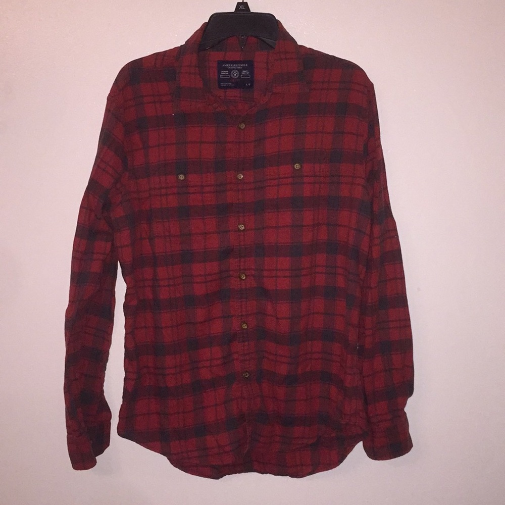 American Eagle shirt